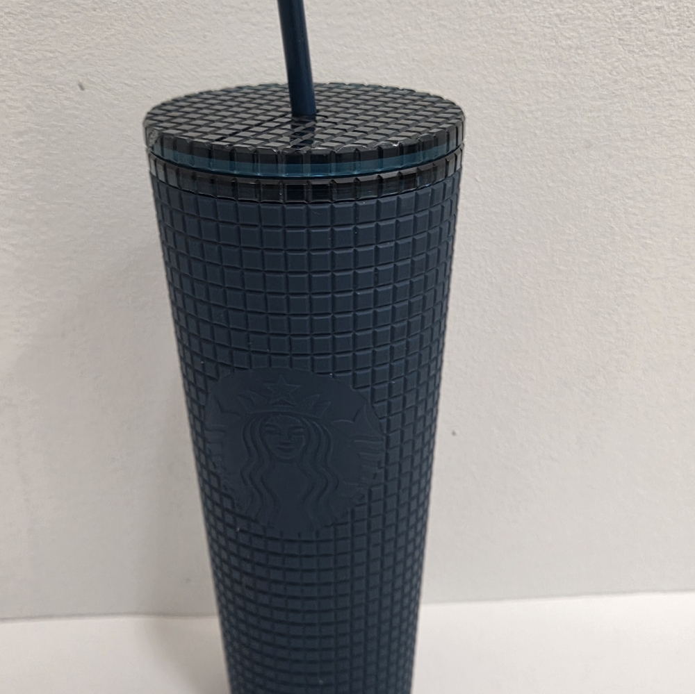 2022 Starbucks Winter Navy Blue Teal Soft Touch Grid Tumbler Venti 24 oz - Picture 3 of 16